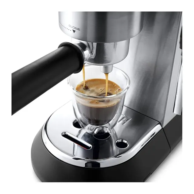 De'Longhi Dedica Style EC685 Metal, vista 2