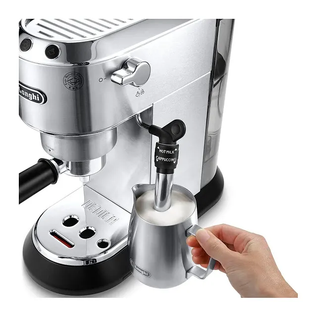 De'Longhi Dedica Style EC685 Metal, vista 3