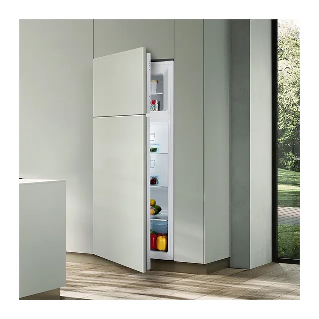 Hisense Frigorifero combinato da incasso 145 cm RI1P205NEWE, vista 3
